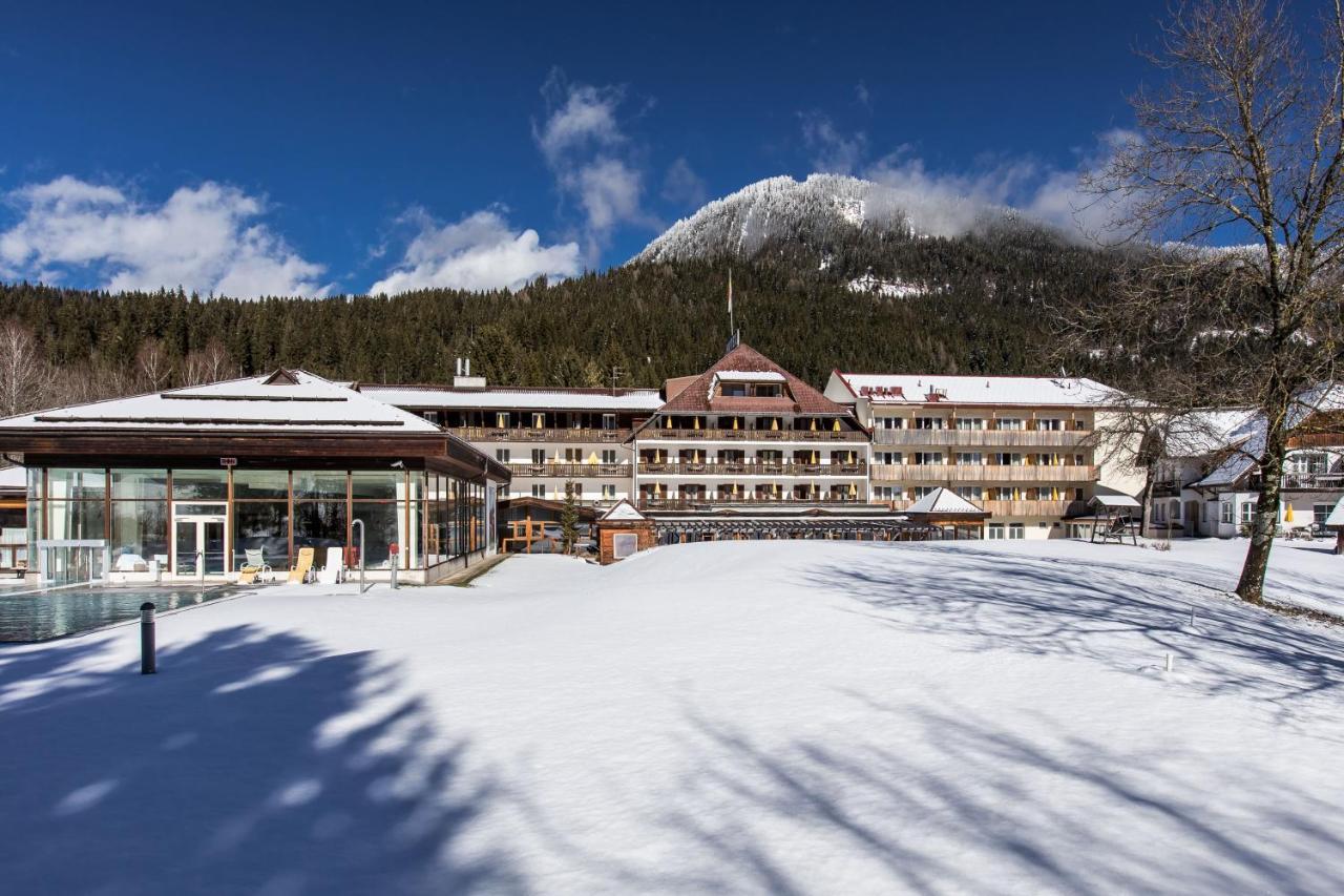 Optimamed Gesundheitsresort Weissbriach Gmbh ภายนอก รูปภาพ