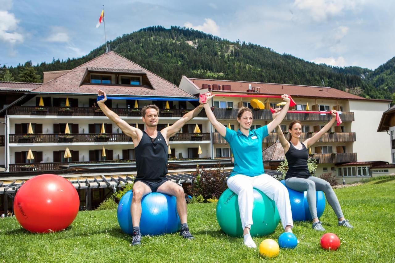 Optimamed Gesundheitsresort Weissbriach Gmbh ภายนอก รูปภาพ