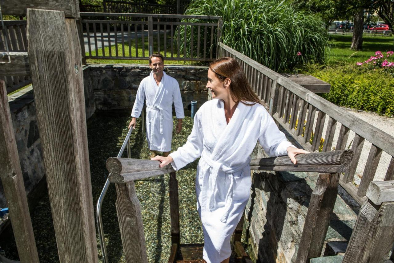 Optimamed Gesundheitsresort Weissbriach Gmbh ภายนอก รูปภาพ